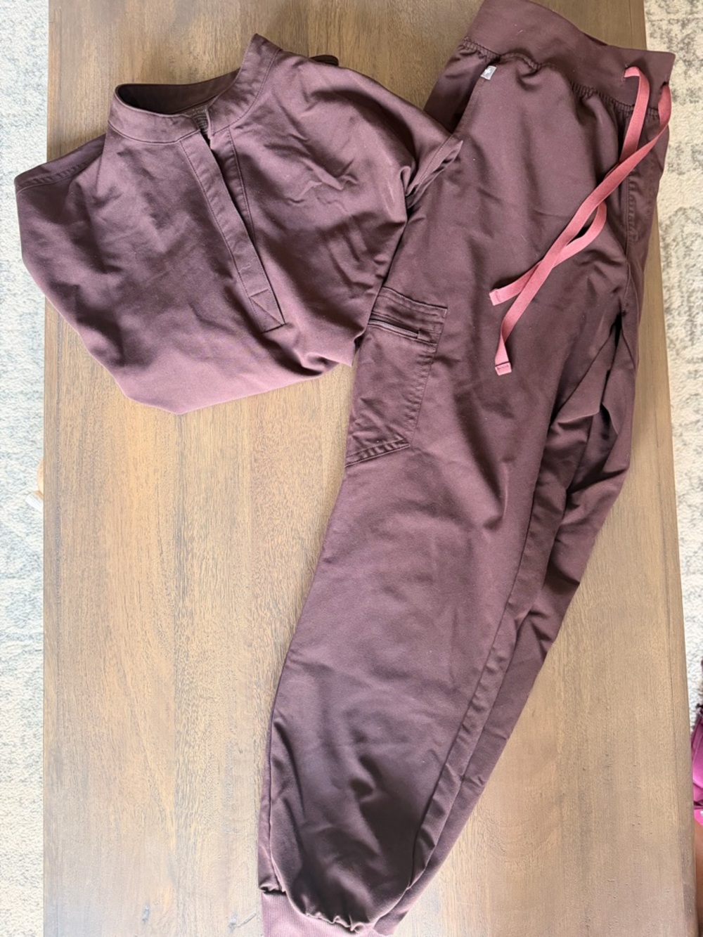 FIGS Espresso scrub set